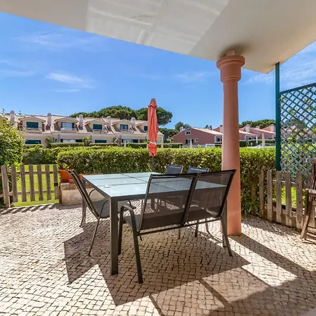 Apartamento Lovely In Vila Bicuda Cascaes