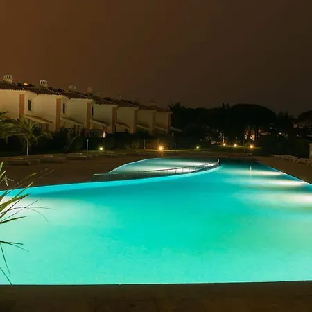 Apartamento Lovely In Vila Bicuda Cascaes