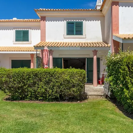 Lovely In Vila Bicuda Apartament